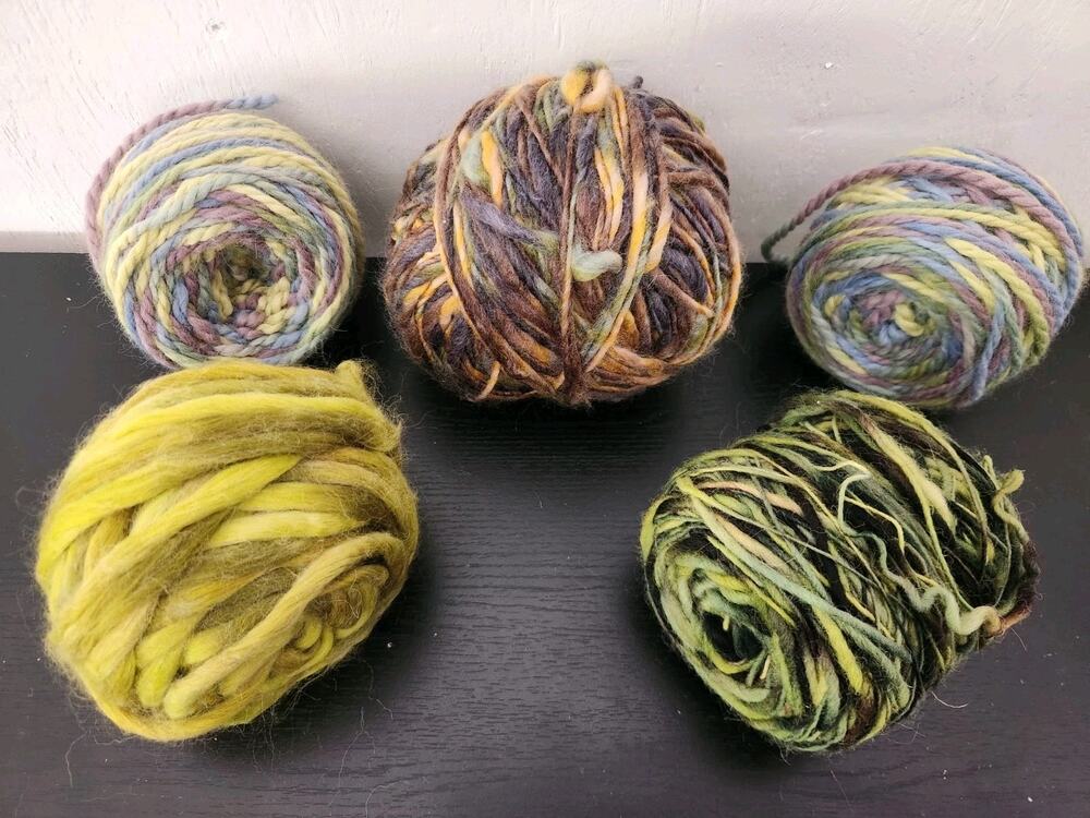 Luxury Yarn Lot Bulky Handspun Style Wool Blend Textured Variegated Mix - Picture 1 of 9